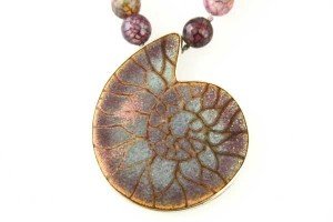 blue-purple-fossil-cracked-agate-detail